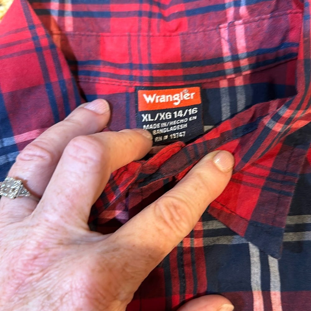 Bundle Wrangler button downs - Picture 3 of 5
